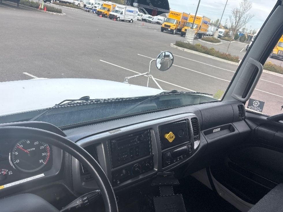 Refrigerated Truck-Light and Medium Duty Trucks-Hino-2019-338-Everett-WA-139,724\n\t\tmiles-$ 52,750 - Image 17