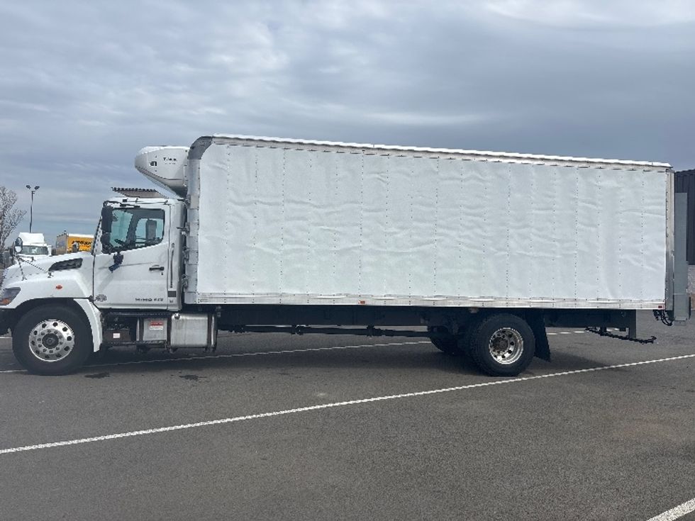 Refrigerated Truck-Light and Medium Duty Trucks-Hino-2019-338-Everett-WA-139,724\n\t\tmiles-$ 52,750 - Image 4