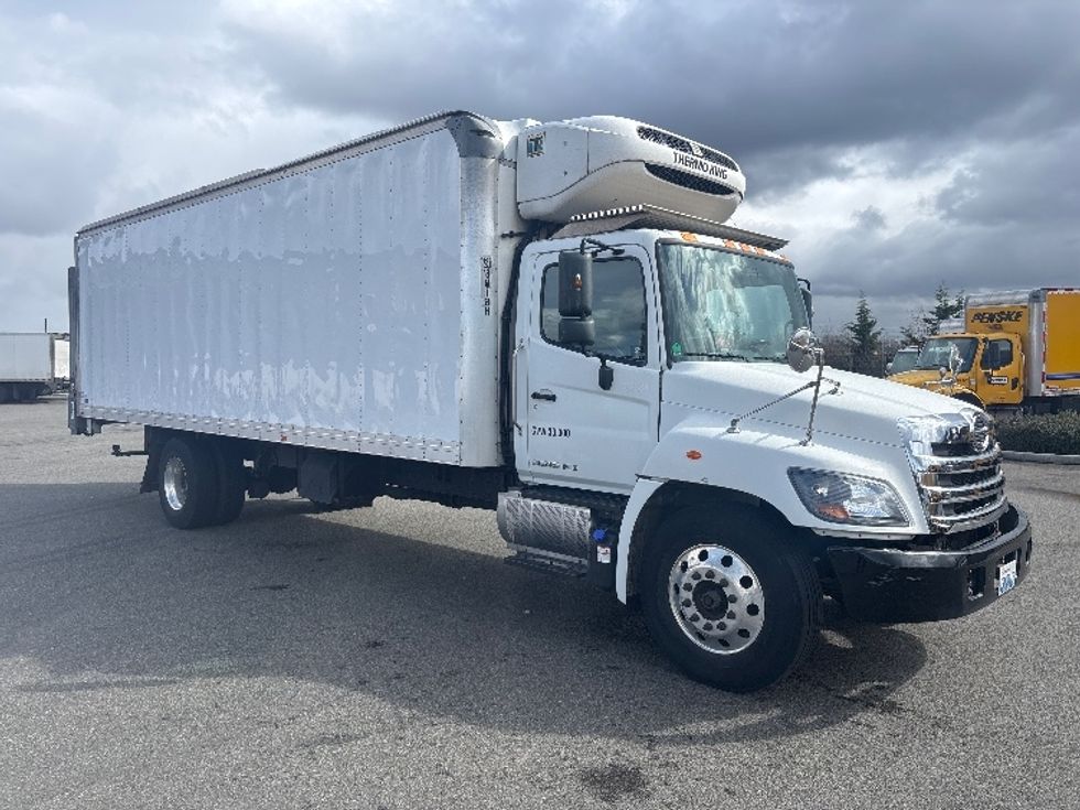 Refrigerated Truck-Light and Medium Duty Trucks-Hino-2019-338-Everett-WA-89,871\n\t\tmiles-$ 57,000 - Image 1