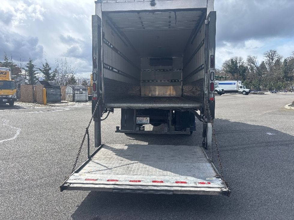 Refrigerated Truck-Light and Medium Duty Trucks-Hino-2019-338-Everett-WA-89,871\n\t\tmiles-$ 57,000 - Image 9