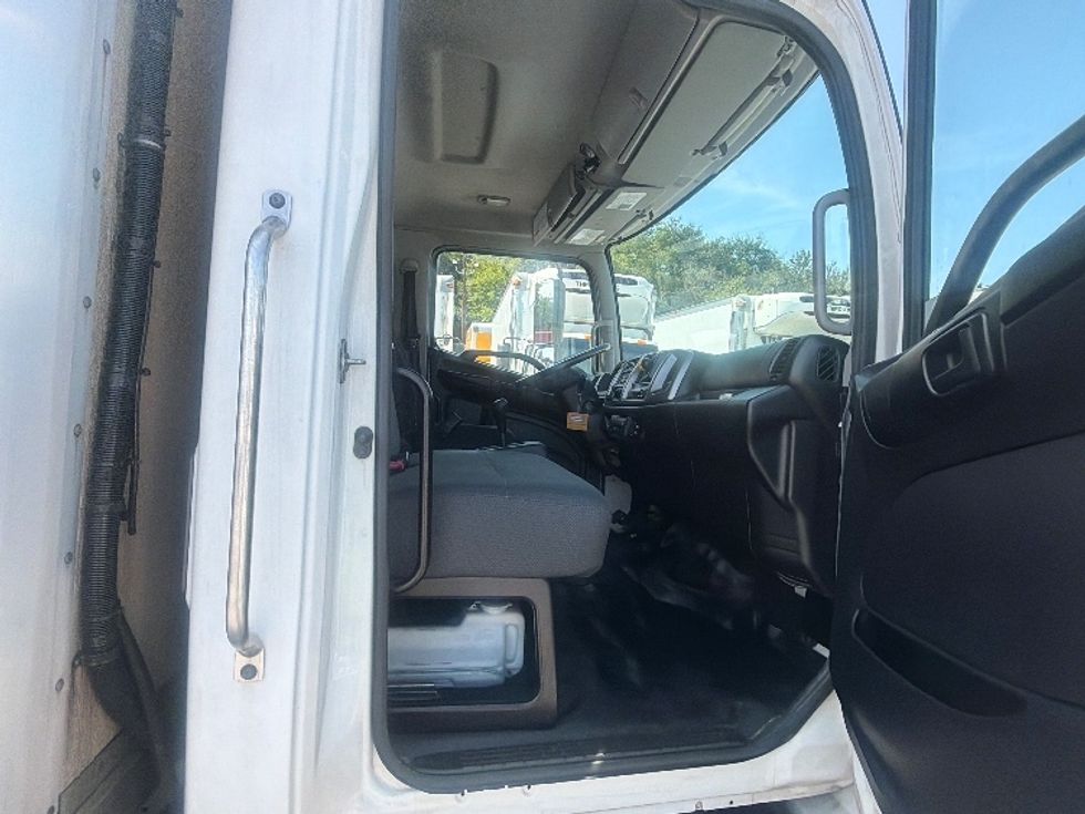 Refrigerated Truck-Light and Medium Duty Trucks-Hino-2019-338-Forest Park-GA-133,423\n\t\tmiles-$ 51,750 - Image 20