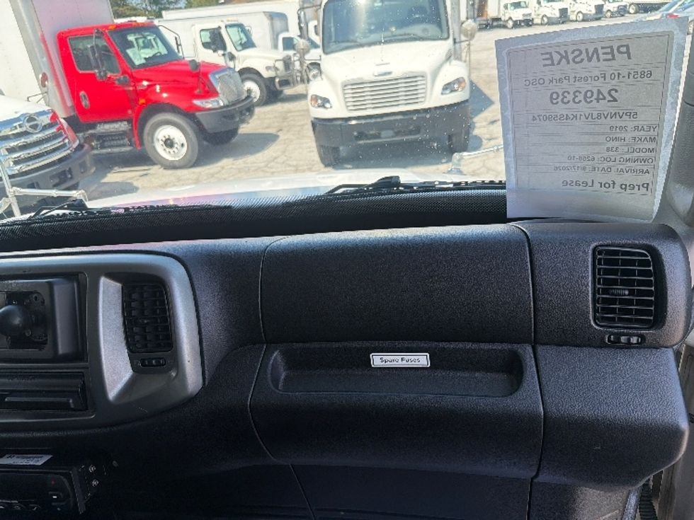 Refrigerated Truck-Light and Medium Duty Trucks-Hino-2019-338-Forest Park-GA-133,423\n\t\tmiles-$ 51,750 - Image 21