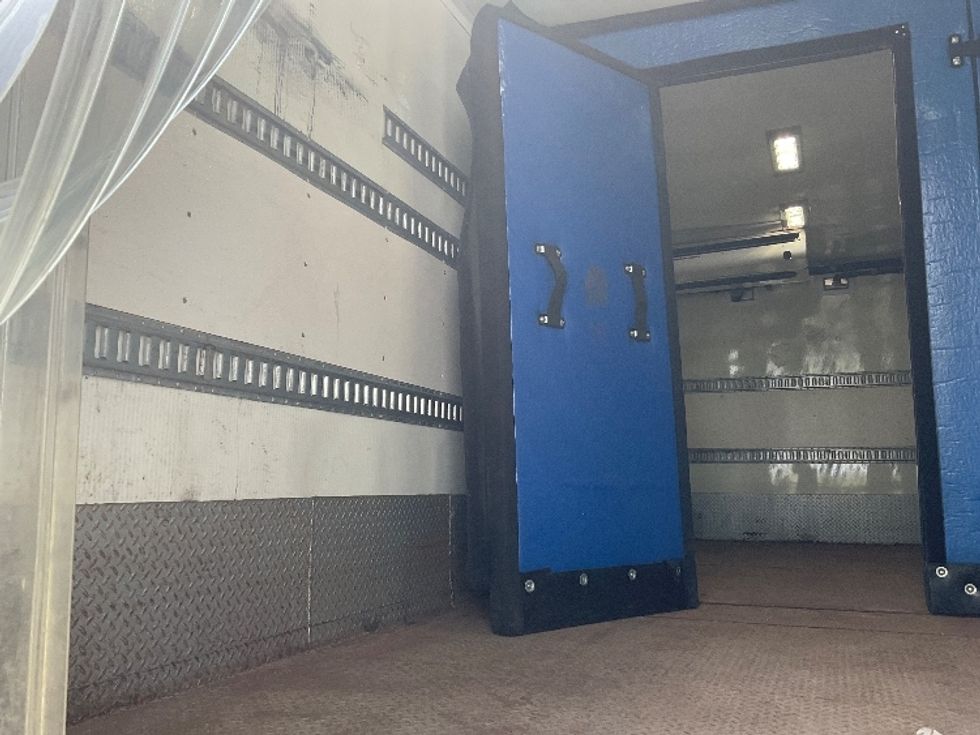 Refrigerated Truck-Light and Medium Duty Trucks-Hino-2019-338-Harrisburg-PA-202,622\n\t\tmiles-$ 32,500 - Image 11