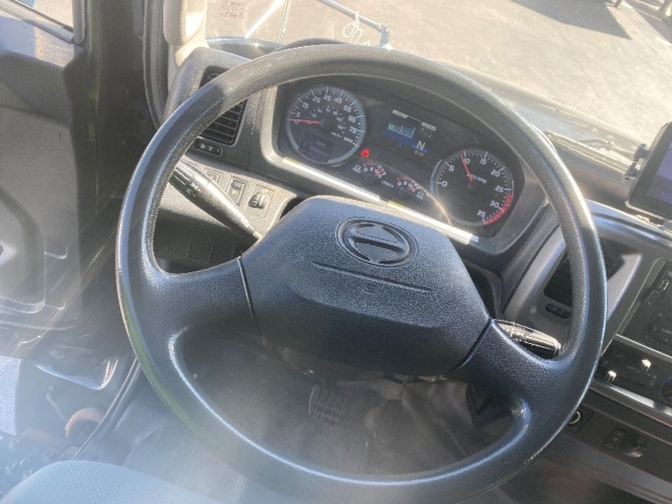 Refrigerated Truck-Light and Medium Duty Trucks-Hino-2019-338-Jessup-MD-203,720\n\t\tmiles-$ 35,500 - Image 13