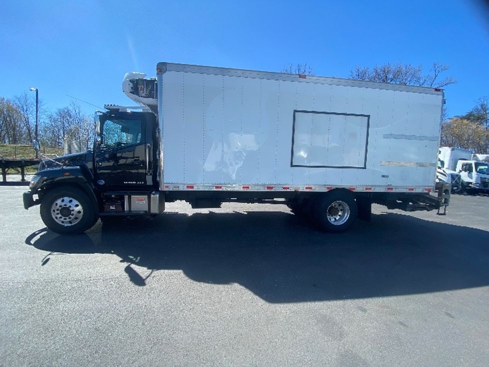 Refrigerated Truck-Light and Medium Duty Trucks-Hino-2019-338-Jessup-MD-203,720\n\t\tmiles-$ 35,500 - Image 4