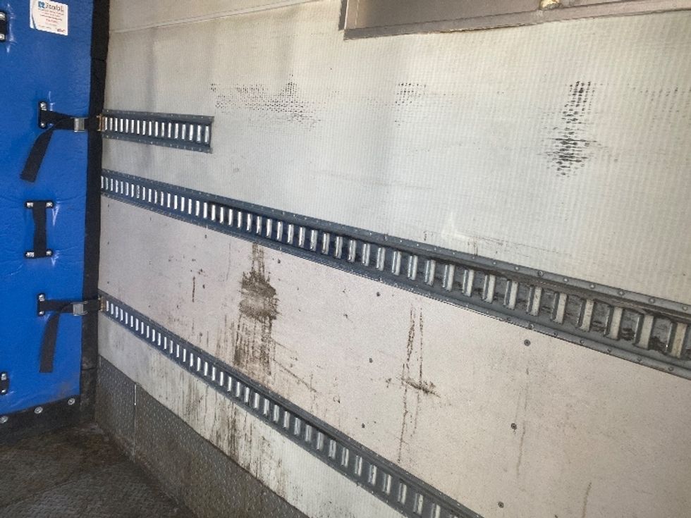 Refrigerated Truck-Light and Medium Duty Trucks-Hino-2019-338-Jessup-MD-203,720\n\t\tmiles-$ 35,500 - Image 9