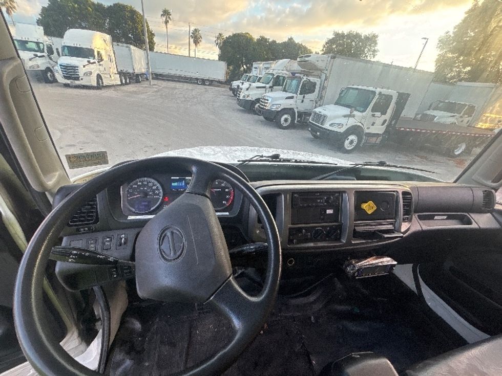 Refrigerated Truck-Light and Medium Duty Trucks-Hino-2019-338-Medley-FL-159,234\n\t\tmiles-$ 52,750 - Image 17