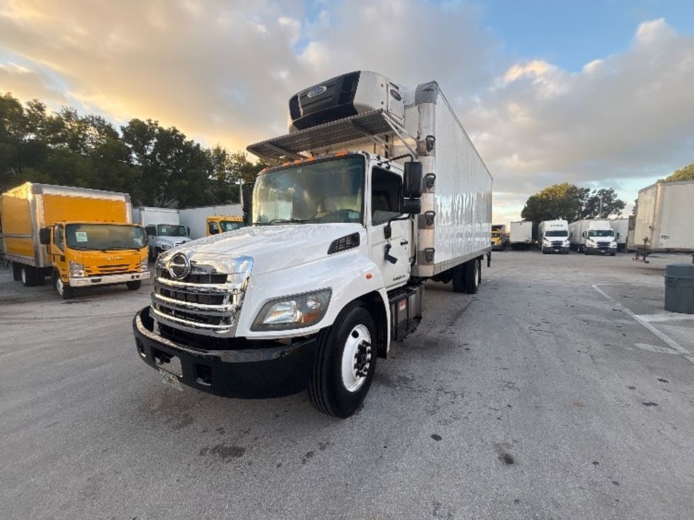 Refrigerated Truck-Light and Medium Duty Trucks-Hino-2019-338-Medley-FL-159,234\n\t\tmiles-$ 52,750 - Image 3