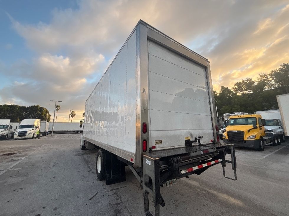 Refrigerated Truck-Light and Medium Duty Trucks-Hino-2019-338-Medley-FL-159,234\n\t\tmiles-$ 52,750 - Image 6