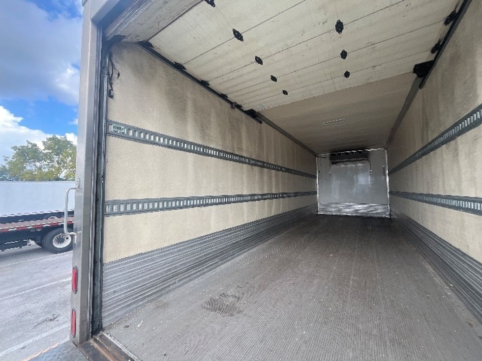 Refrigerated Truck-Light and Medium Duty Trucks-Hino-2019-338-Medley-FL-168,115\n\t\tmiles-$ 51,250 - Image 11