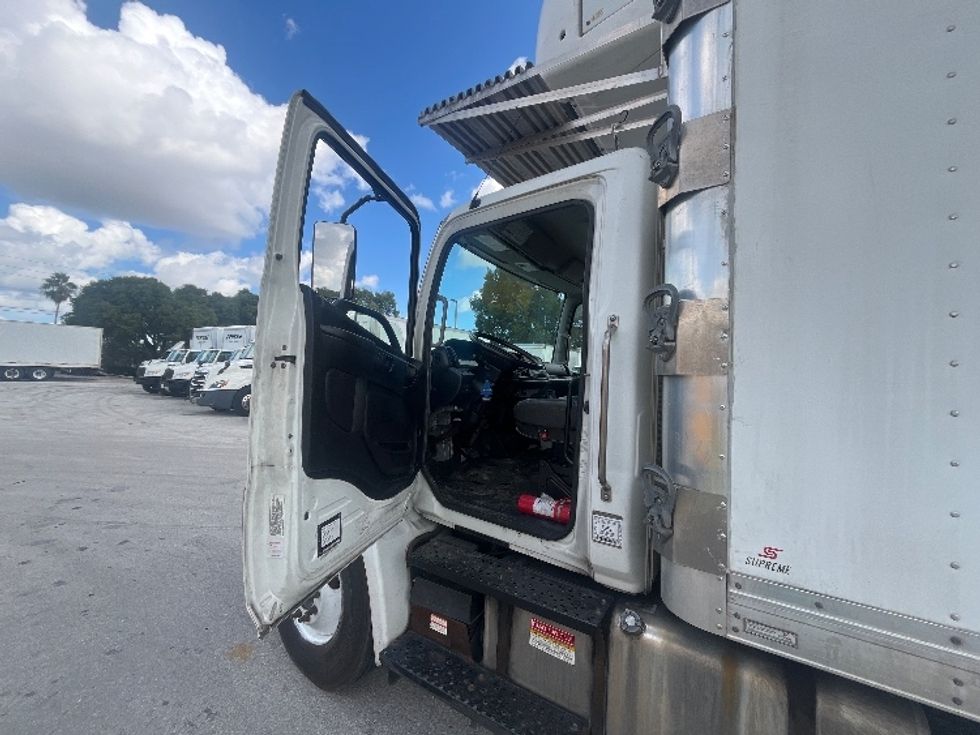 Refrigerated Truck-Light and Medium Duty Trucks-Hino-2019-338-Medley-FL-168,115\n\t\tmiles-$ 51,250 - Image 16
