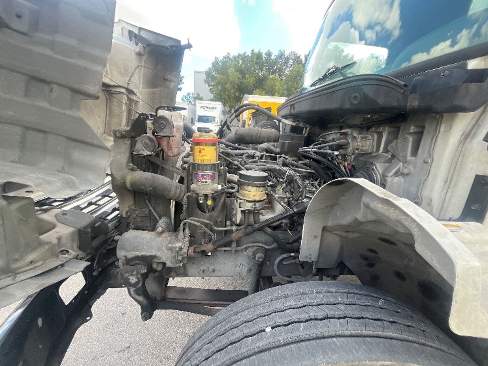 Refrigerated Truck-Light and Medium Duty Trucks-Hino-2019-338-Medley-FL-168,115\n\t\tmiles-$ 51,250 - Image 24