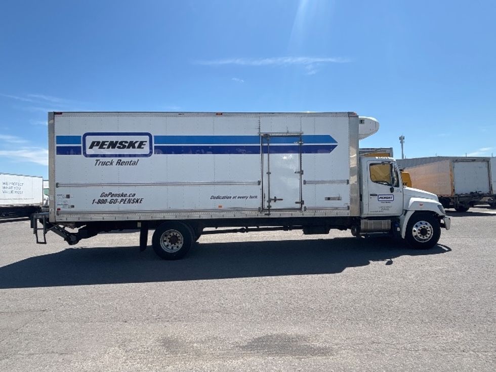 Refrigerated Truck-Light and Medium Duty Trucks-Hino-2019-338-Ottawa-ON-264,394\n\t\tkm-$ 78,000 - Image 15