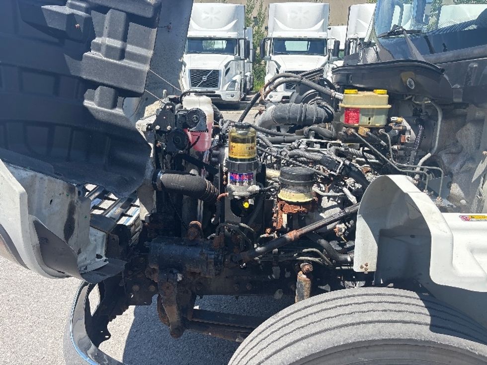 Refrigerated Truck-Light and Medium Duty Trucks-Hino-2019-338-Ottawa-ON-264,394\n\t\tkm-$ 78,000 - Image 24