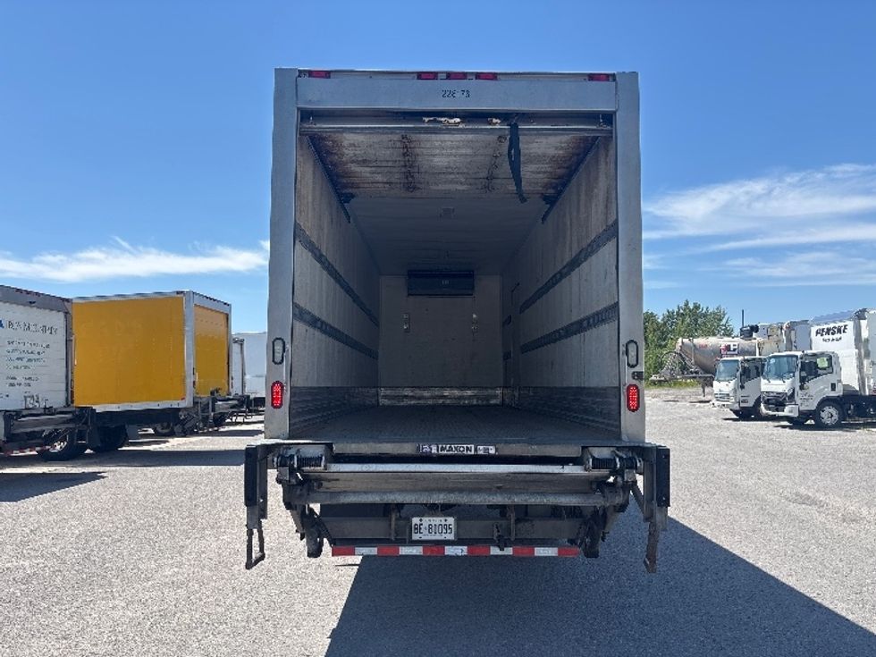 Refrigerated Truck-Light and Medium Duty Trucks-Hino-2019-338-Ottawa-ON-264,394\n\t\tkm-$ 78,000 - Image 8