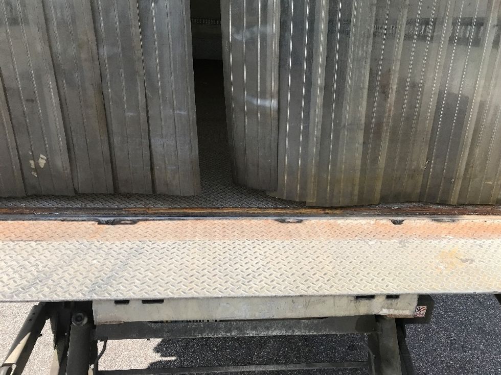 Refrigerated Truck-Light and Medium Duty Trucks-Hino-2019-338-Prince George-VA-210,648\n\t\tmiles-$ 32,000 - Image 10