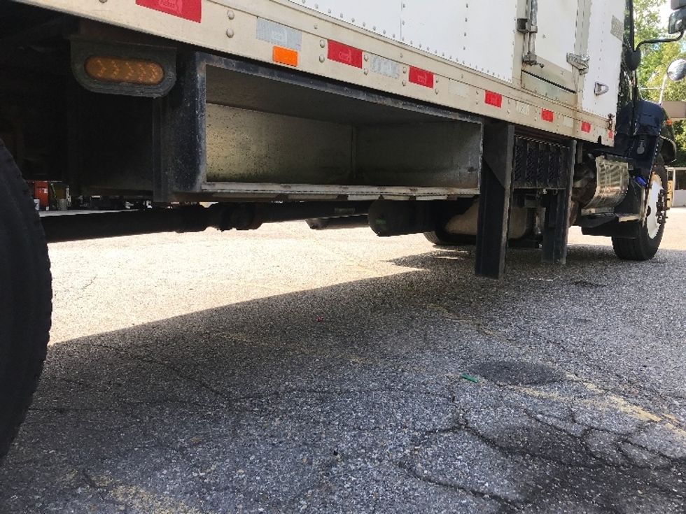 Refrigerated Truck-Light and Medium Duty Trucks-Hino-2019-338-Prince George-VA-210,648\n\t\tmiles-$ 32,000 - Image 14