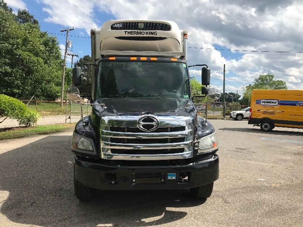Refrigerated Truck-Light and Medium Duty Trucks-Hino-2019-338-Prince George-VA-210,648\n\t\tmiles-$ 32,000 - Image 2