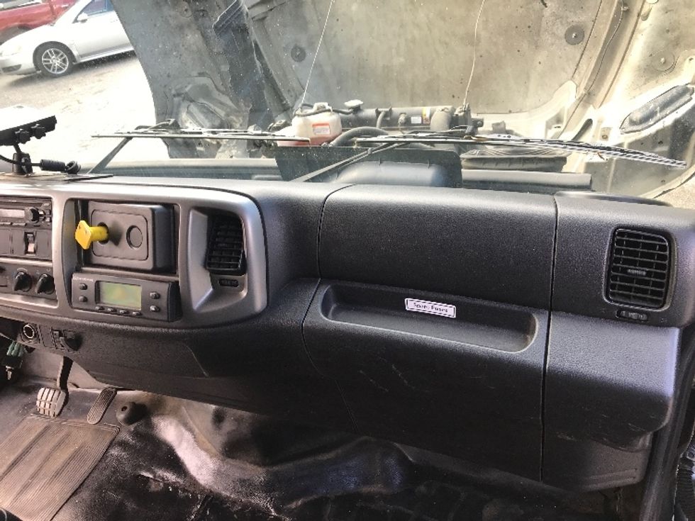 Refrigerated Truck-Light and Medium Duty Trucks-Hino-2019-338-Prince George-VA-210,648\n\t\tmiles-$ 32,000 - Image 21