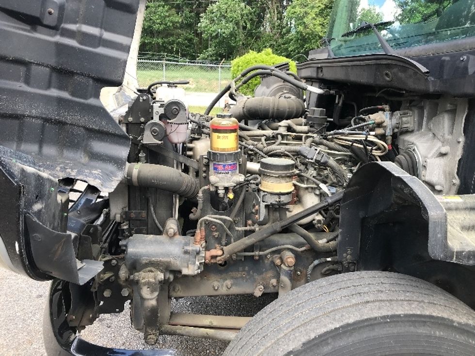 Refrigerated Truck-Light and Medium Duty Trucks-Hino-2019-338-Prince George-VA-210,648\n\t\tmiles-$ 32,000 - Image 24