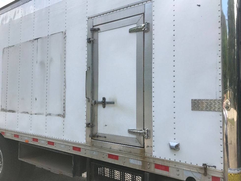 Refrigerated Truck-Light and Medium Duty Trucks-Hino-2019-338-Prince George-VA-210,648\n\t\tmiles-$ 32,000 - Image 26