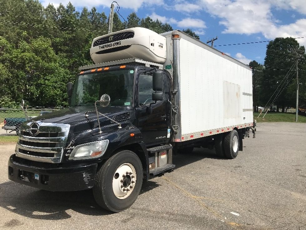 Refrigerated Truck-Light and Medium Duty Trucks-Hino-2019-338-Prince George-VA-210,648\n\t\tmiles-$ 32,000 - Image 3