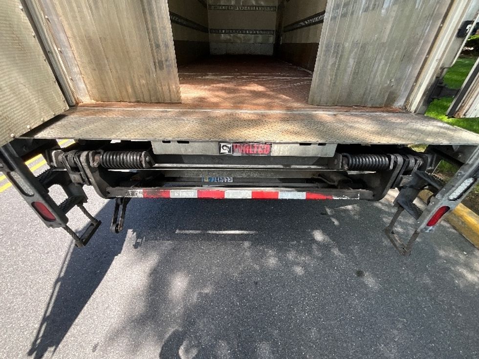 Refrigerated Truck-Light and Medium Duty Trucks-Hino-2019-338-Reading-PA-158,831\n\t\tmiles-$ 26,750 - Image 10