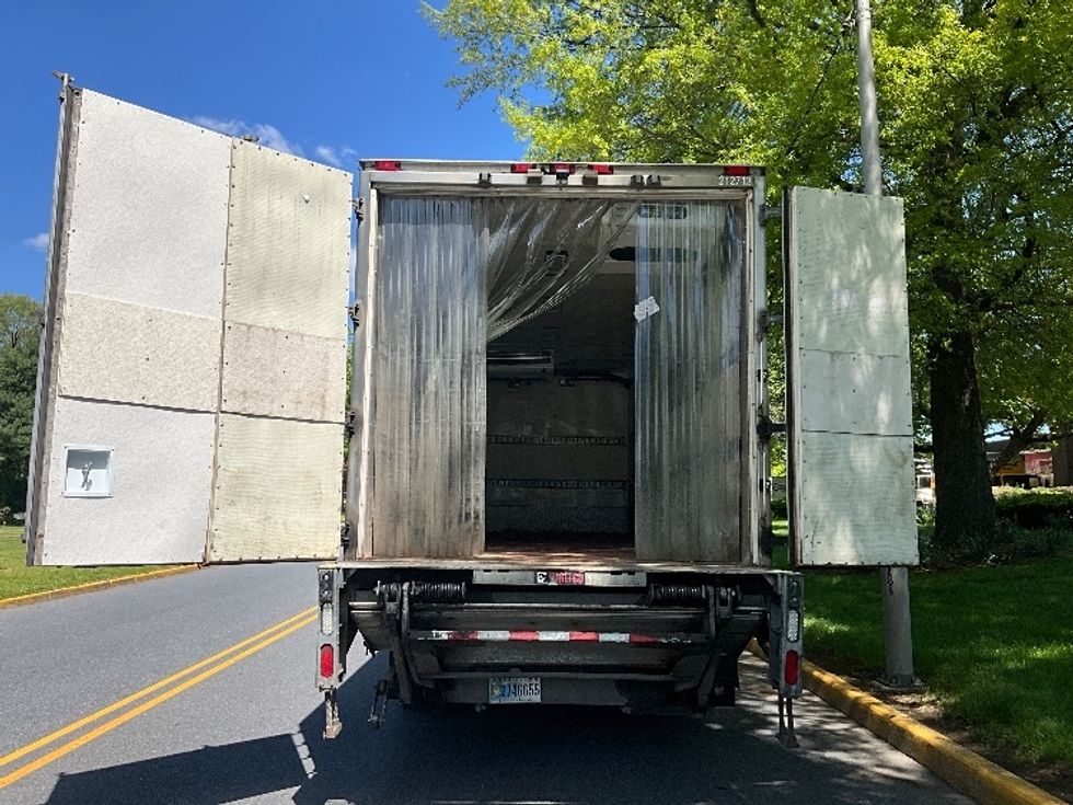Refrigerated Truck-Light and Medium Duty Trucks-Hino-2019-338-Reading-PA-158,831\n\t\tmiles-$ 26,750 - Image 8