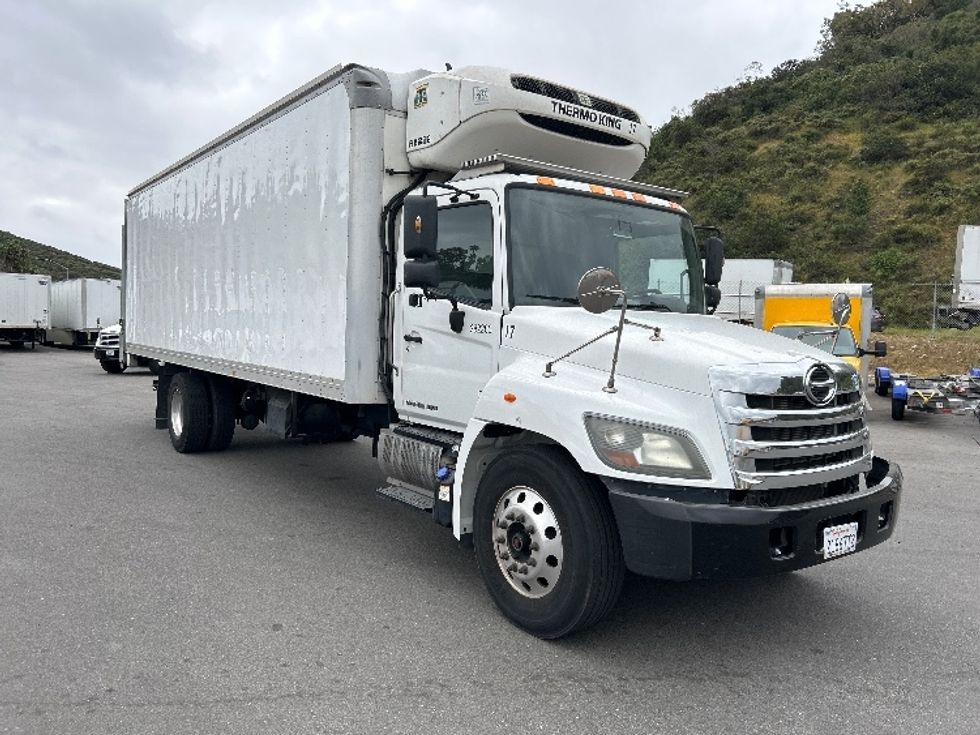 Refrigerated Truck-Light and Medium Duty Trucks-Hino-2019-338-San Diego-CA-85,111\n\t\tmiles-$ 57,000 - Image 1
