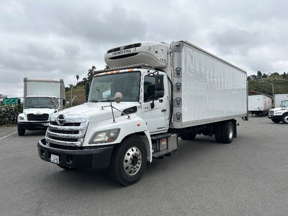 Refrigerated Truck-Light and Medium Duty Trucks-Hino-2019-338-San Diego-CA-85,111\n\t\tmiles-$ 57,000 - Image 3