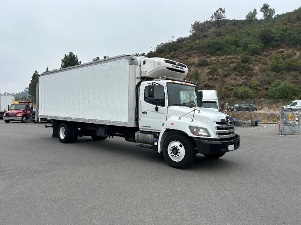 Refrigerated Truck-Light and Medium Duty Trucks-Hino-2019-338-San Diego-CA-85,160\n\t\tmiles-$ 50,750 - Image 1