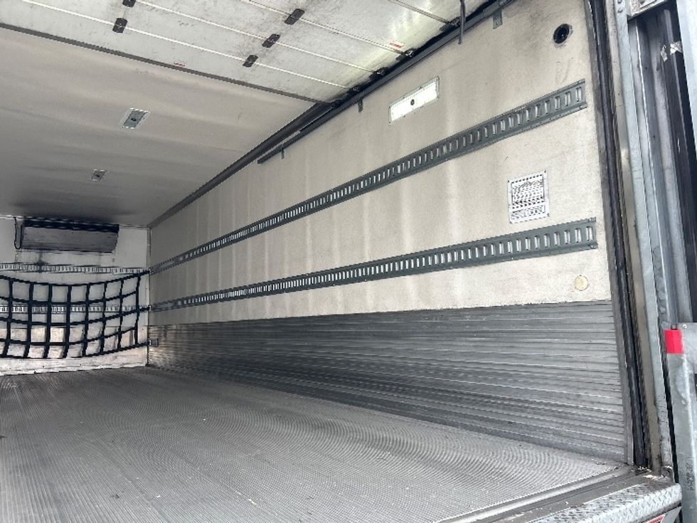 Refrigerated Truck-Light and Medium Duty Trucks-Hino-2019-338-San Diego-CA-85,160\n\t\tmiles-$ 50,750 - Image 12