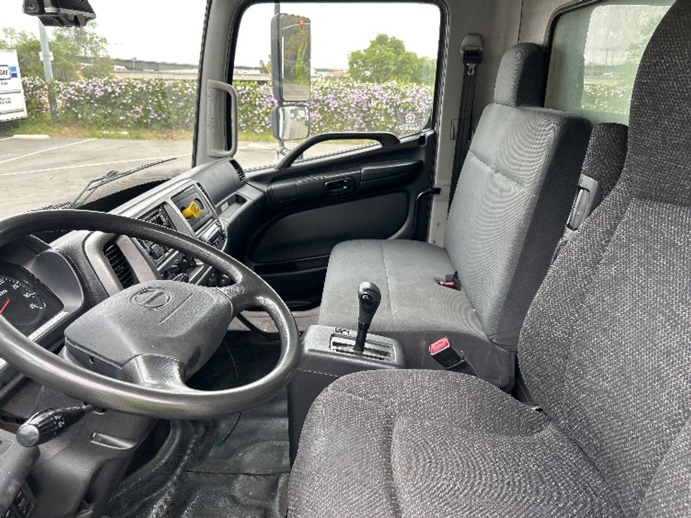 Refrigerated Truck-Light and Medium Duty Trucks-Hino-2019-338-San Diego-CA-85,160\n\t\tmiles-$ 50,750 - Image 16