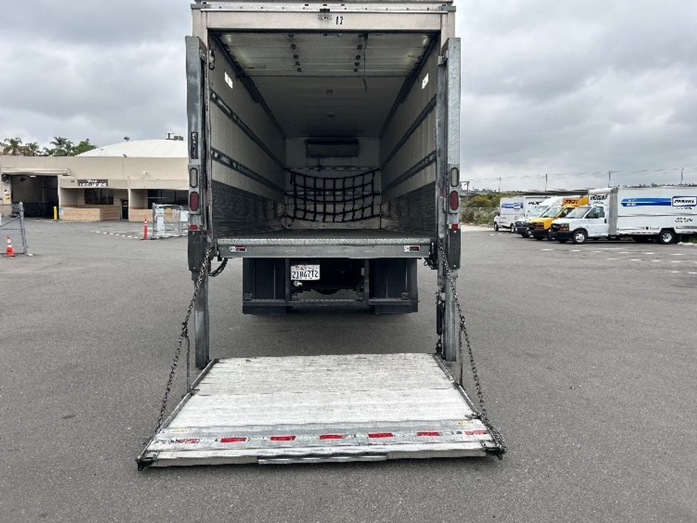 Refrigerated Truck-Light and Medium Duty Trucks-Hino-2019-338-San Diego-CA-85,160\n\t\tmiles-$ 50,750 - Image 9