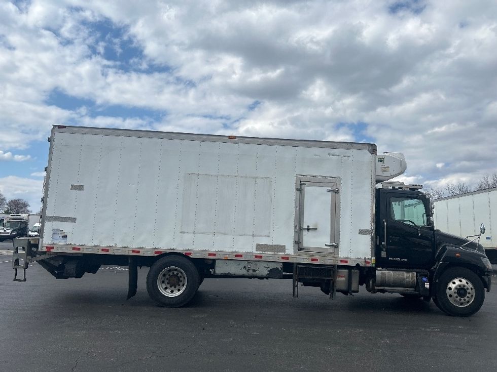 Refrigerated Truck-Light and Medium Duty Trucks-Hino-2019-338-Swedesboro-NJ-124,953\n\t\tmiles-$ 39,750 - Image 15