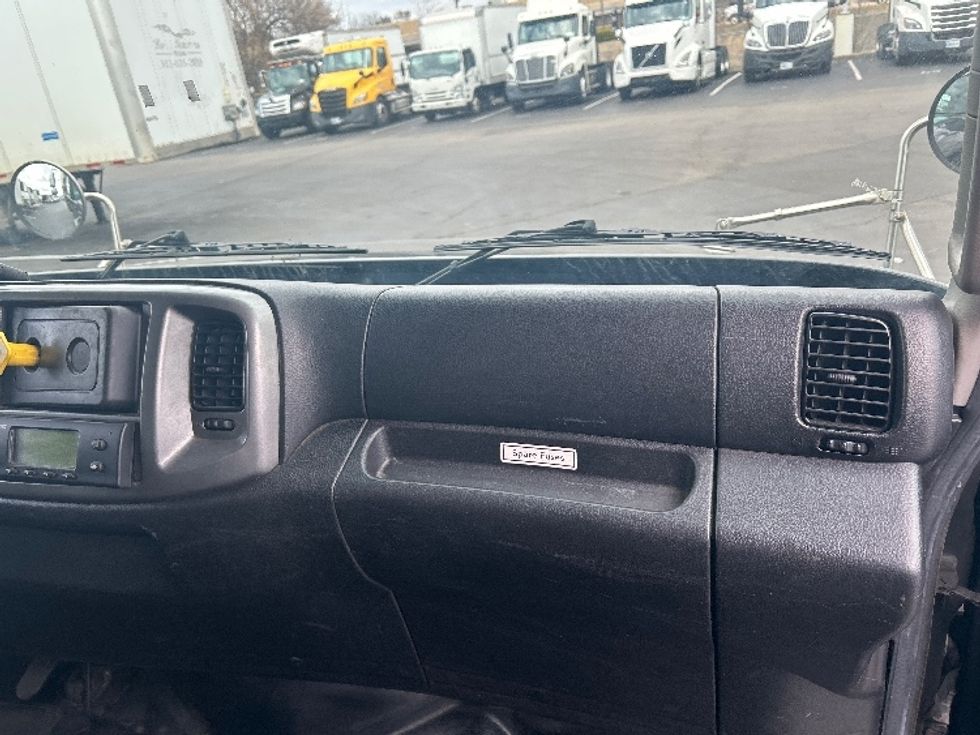 Refrigerated Truck-Light and Medium Duty Trucks-Hino-2019-338-Swedesboro-NJ-124,953\n\t\tmiles-$ 39,750 - Image 21