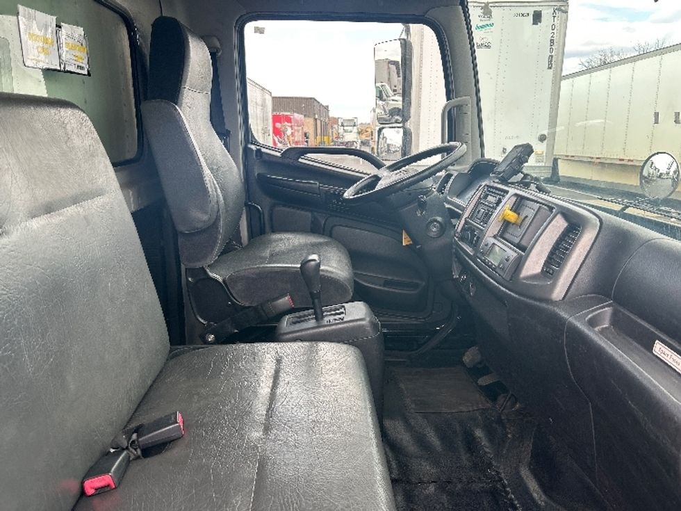 Refrigerated Truck-Light and Medium Duty Trucks-Hino-2019-338-Swedesboro-NJ-124,953\n\t\tmiles-$ 39,750 - Image 22