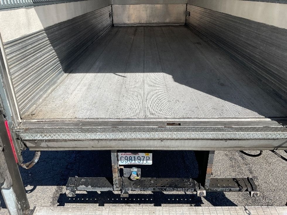 Refrigerated Truck-Light and Medium Duty Trucks-Hino-2019-338-Tacoma-WA-168,565\n\t\tmiles-$ 39,250 - Image 10