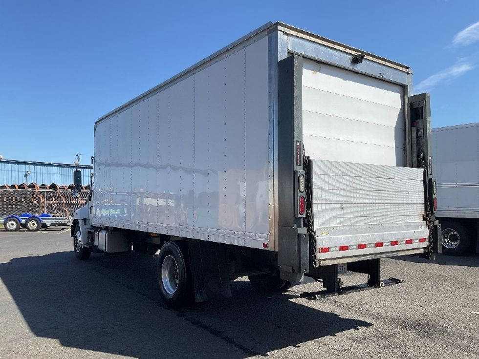 Refrigerated Truck-Light and Medium Duty Trucks-Hino-2019-338-Tacoma-WA-168,565\n\t\tmiles-$ 39,250 - Image 6