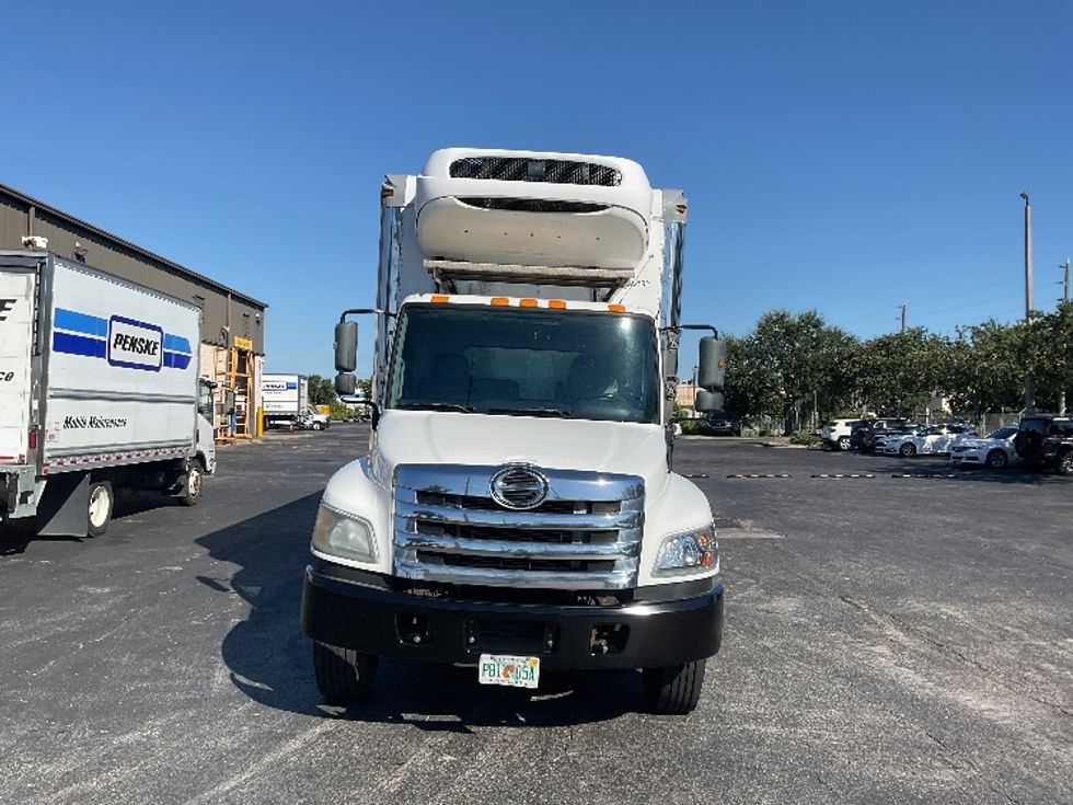 Refrigerated Truck-Light and Medium Duty Trucks-Hino-2019-338-Tampa-FL-246,323\n\t\tmiles-$ 38,750 - Image 2
