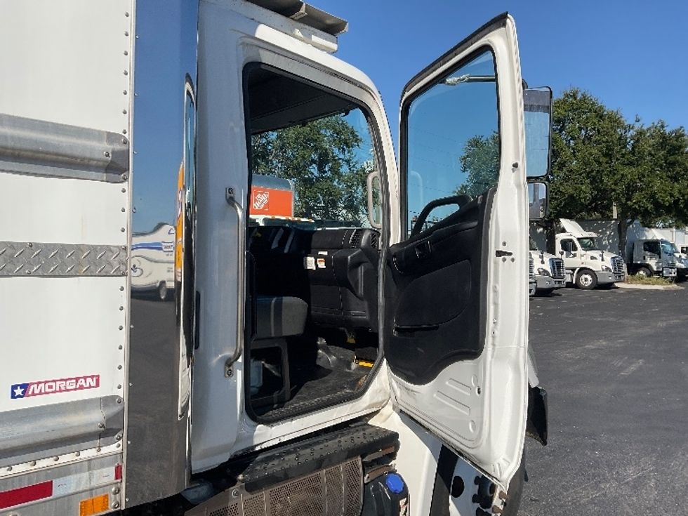 Refrigerated Truck-Light and Medium Duty Trucks-Hino-2019-338-Tampa-FL-246,323\n\t\tmiles-$ 38,750 - Image 20