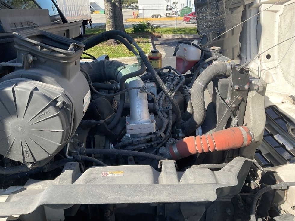 Refrigerated Truck-Light and Medium Duty Trucks-Hino-2019-338-Tampa-FL-246,323\n\t\tmiles-$ 38,750 - Image 23