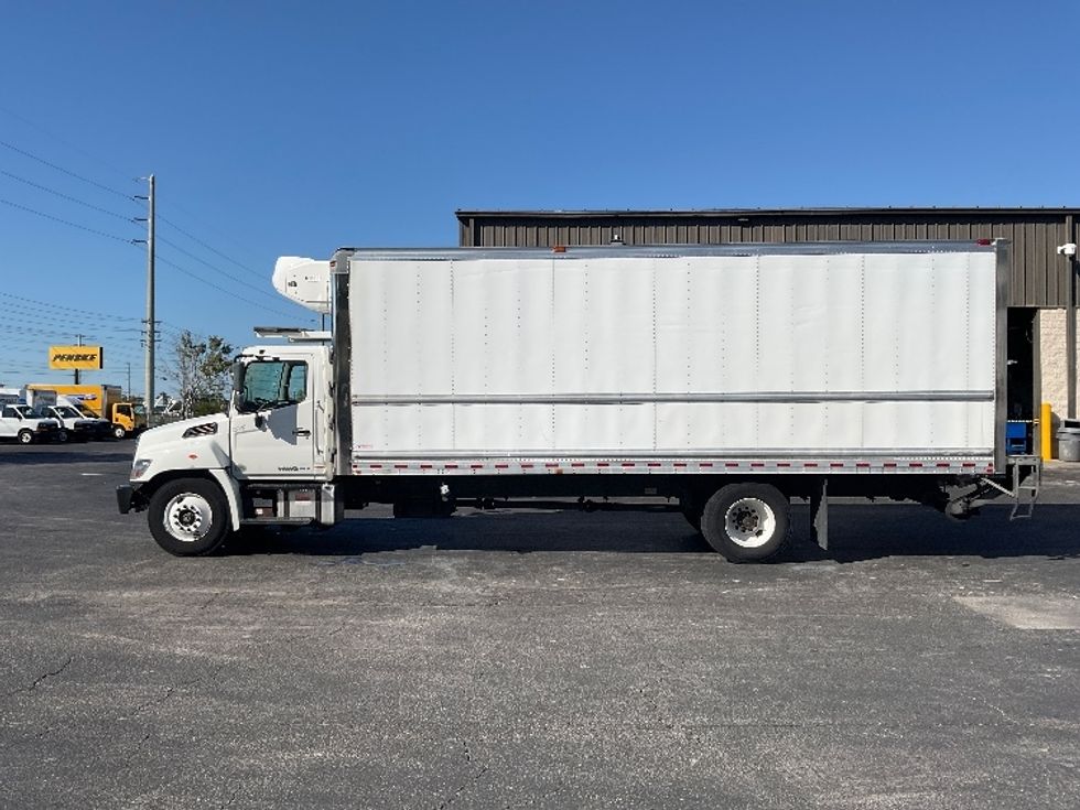 Refrigerated Truck-Light and Medium Duty Trucks-Hino-2019-338-Tampa-FL-246,323\n\t\tmiles-$ 38,750 - Image 4