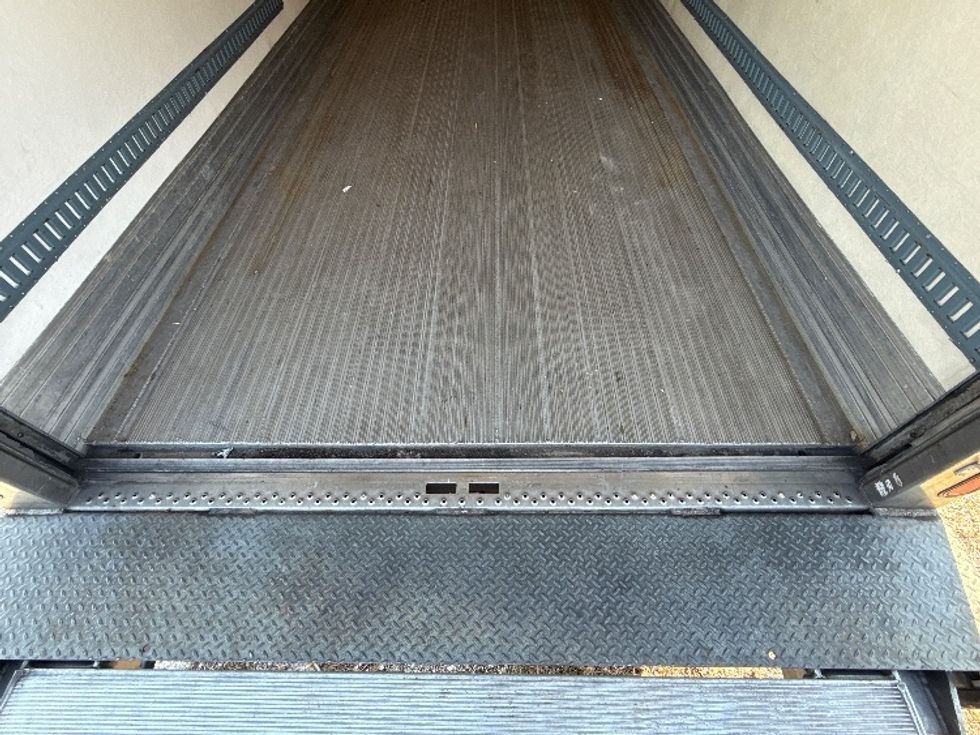 Refrigerated Truck-Light and Medium Duty Trucks-Hino-2019-338-Tampa-FL-270,291\n\t\tmiles-$ 36,250 - Image 10