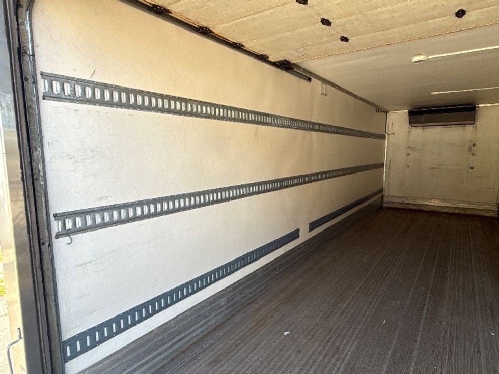 Refrigerated Truck-Light and Medium Duty Trucks-Hino-2019-338-Tampa-FL-270,291\n\t\tmiles-$ 36,250 - Image 11