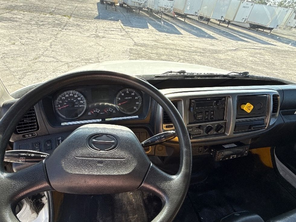 Refrigerated Truck-Light and Medium Duty Trucks-Hino-2019-338-Tampa-FL-270,291\n\t\tmiles-$ 36,250 - Image 18