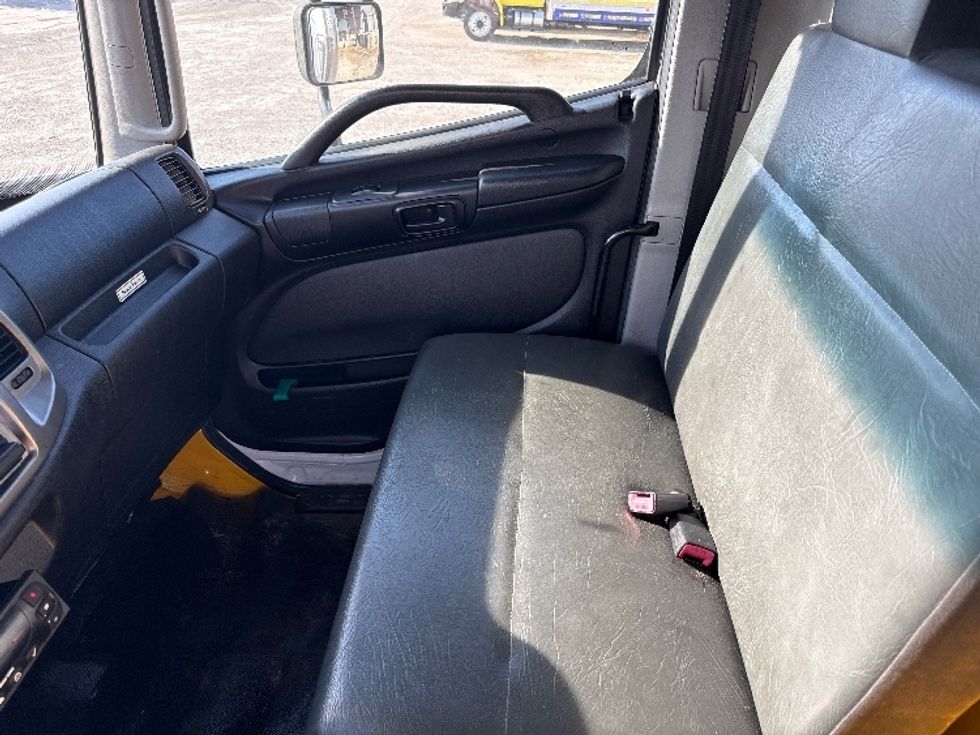 Refrigerated Truck-Light and Medium Duty Trucks-Hino-2019-338-Tampa-FL-270,291\n\t\tmiles-$ 36,250 - Image 19