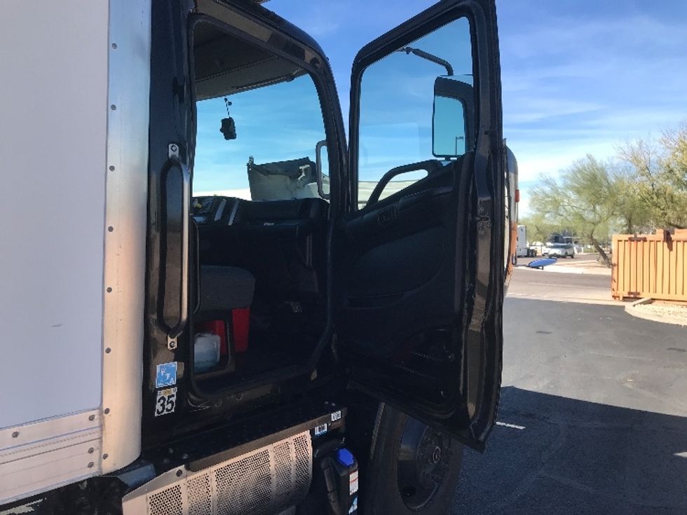 Refrigerated Truck-Light and Medium Duty Trucks-Hino-2019-338-Tempe-AZ-129,046\n\t\tmiles-$ 53,250 - Image 20