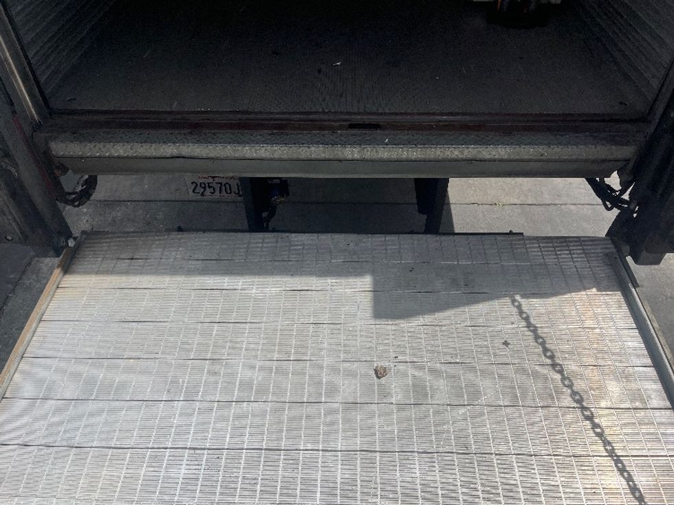 Refrigerated Truck-Light and Medium Duty Trucks-Hino-2019-338-Torrance-CA-100,648\n\t\tmiles-$ 56,750 - Image 10