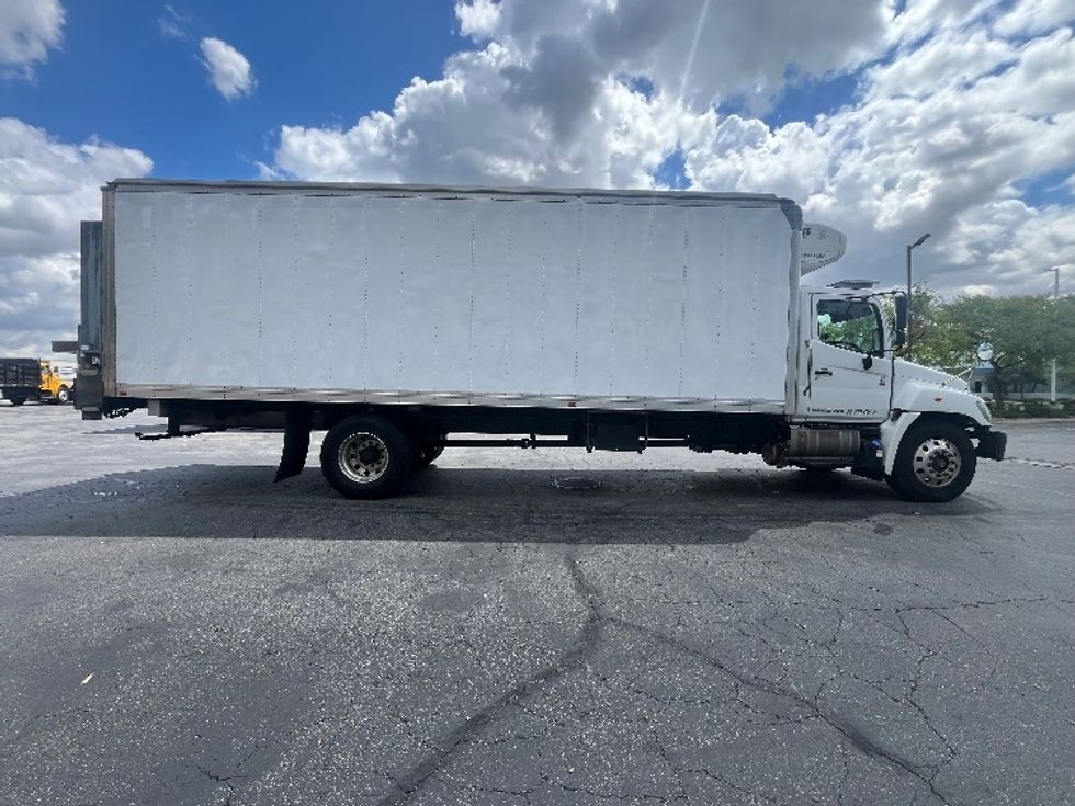 Refrigerated Truck-Light and Medium Duty Trucks-Hino-2019-338-Torrance-CA-100,648\n\t\tmiles-$ 56,750 - Image 16